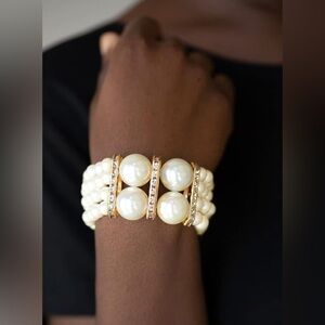 Gold and pearl stacked stretch bracelet